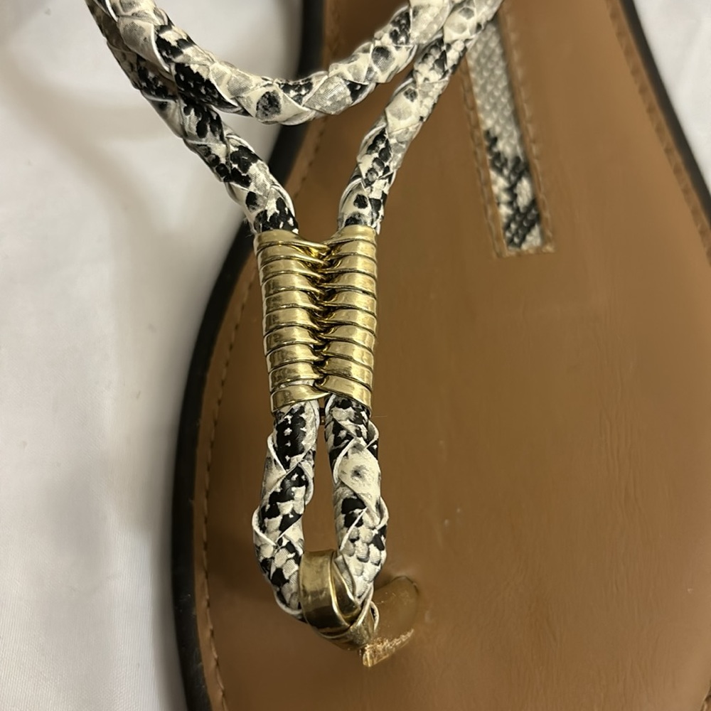 Sandals - Picture 3 of 7